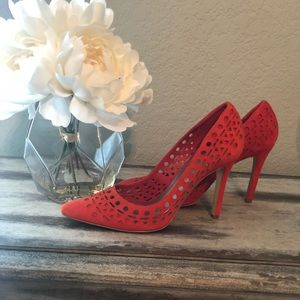 BCBGENERATION Suede Charia Pump Size 7.5